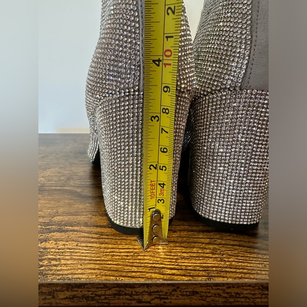 Madden Girl Womens Cody Rhinestone Ankle Boots NWT Size 7 - Picture 2 of 8